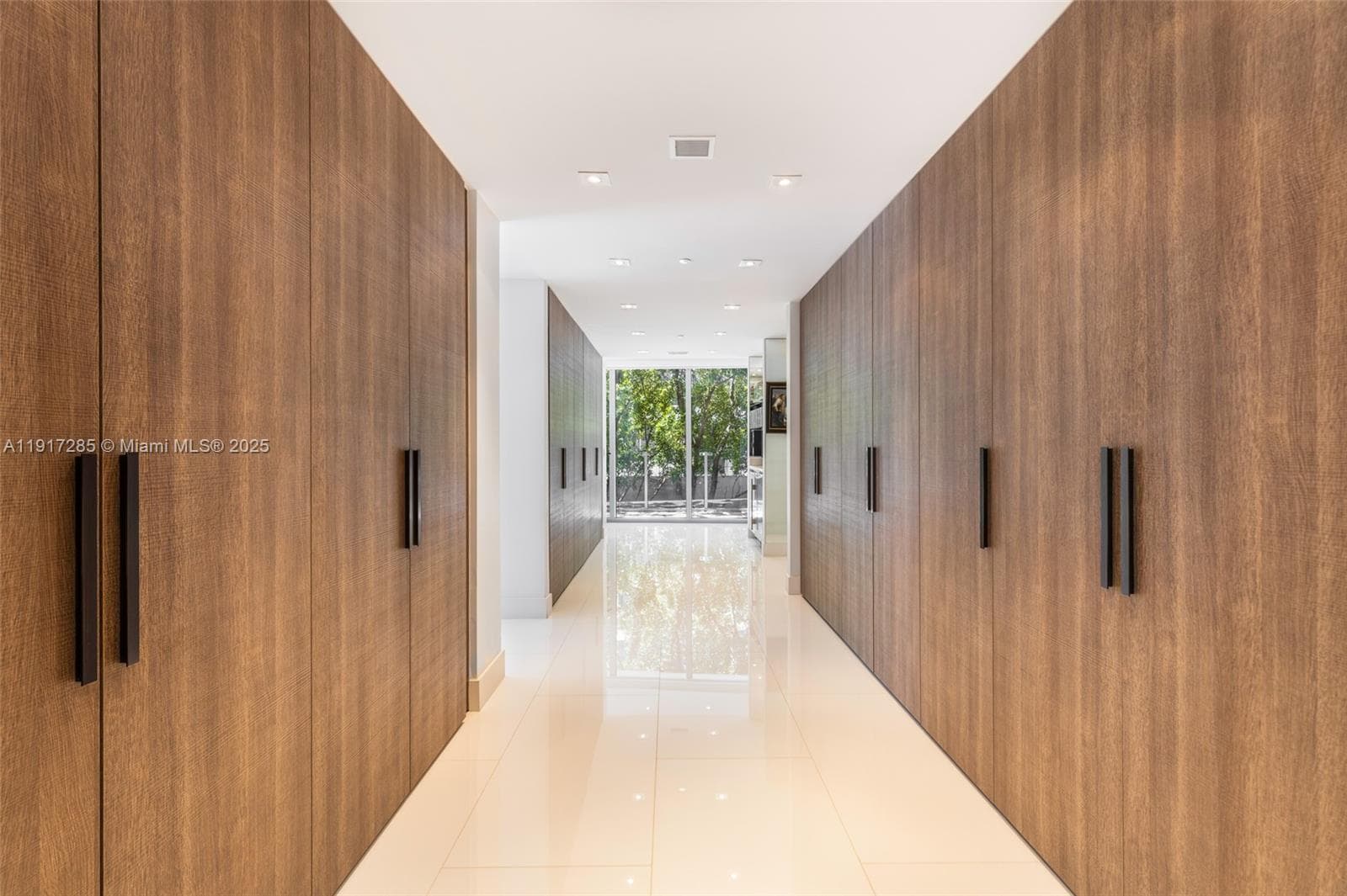 1 Collins Ave 207 photo 20