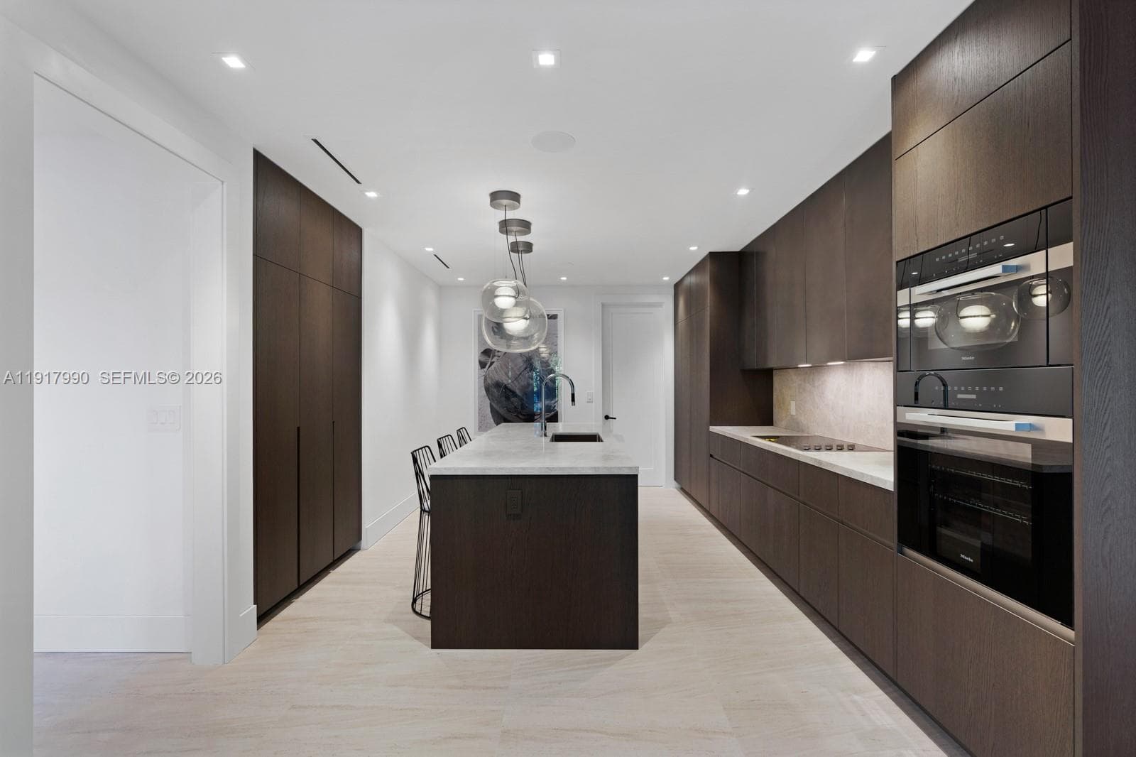 2219 Ibis Isle Road E photo 20