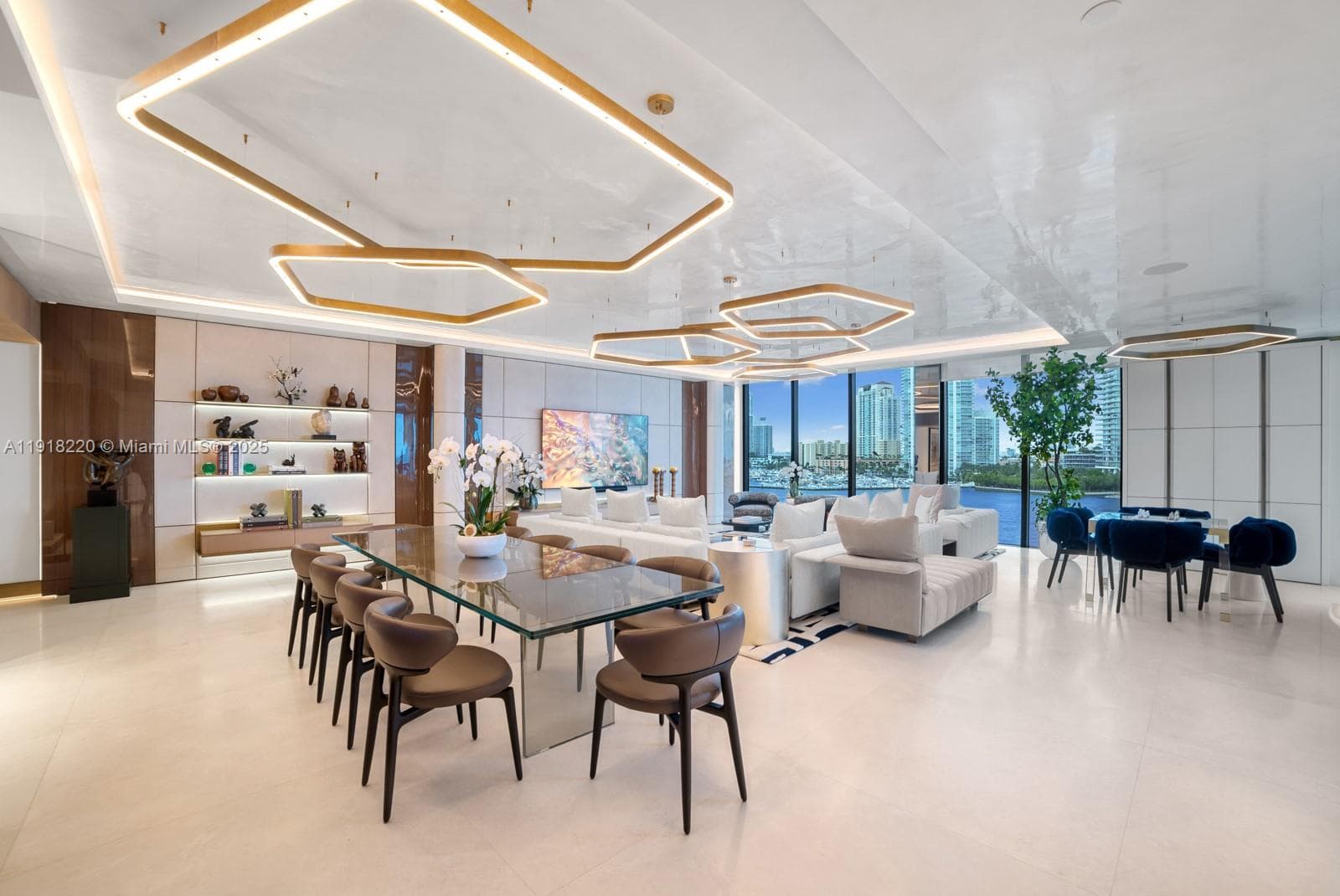 6800 Fisher Island Dr 6864 photo 24