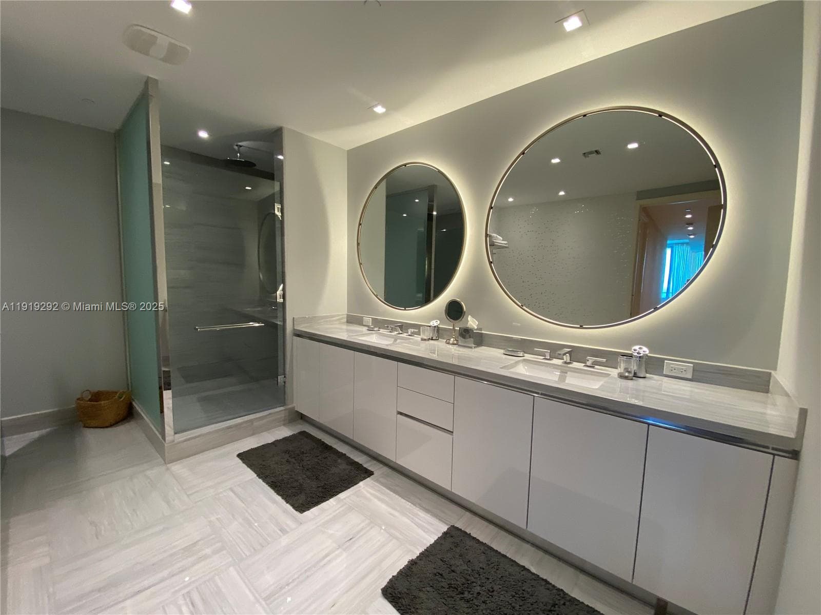 16901 Collins Ave 2203 photo 6