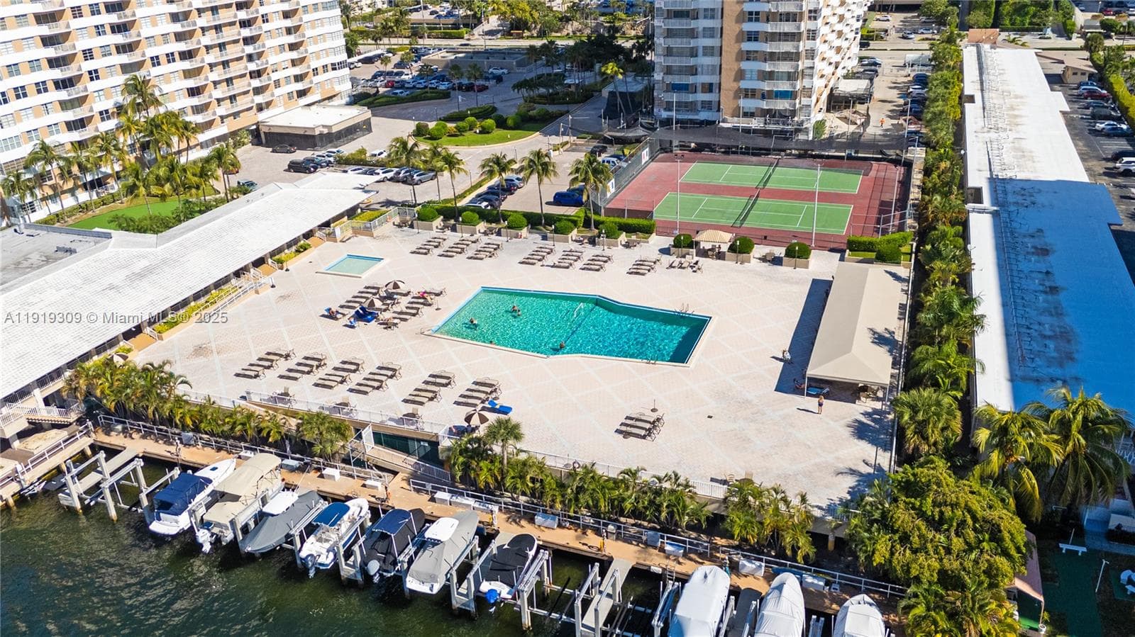 1980 Ocean Dr 8Q photo 16