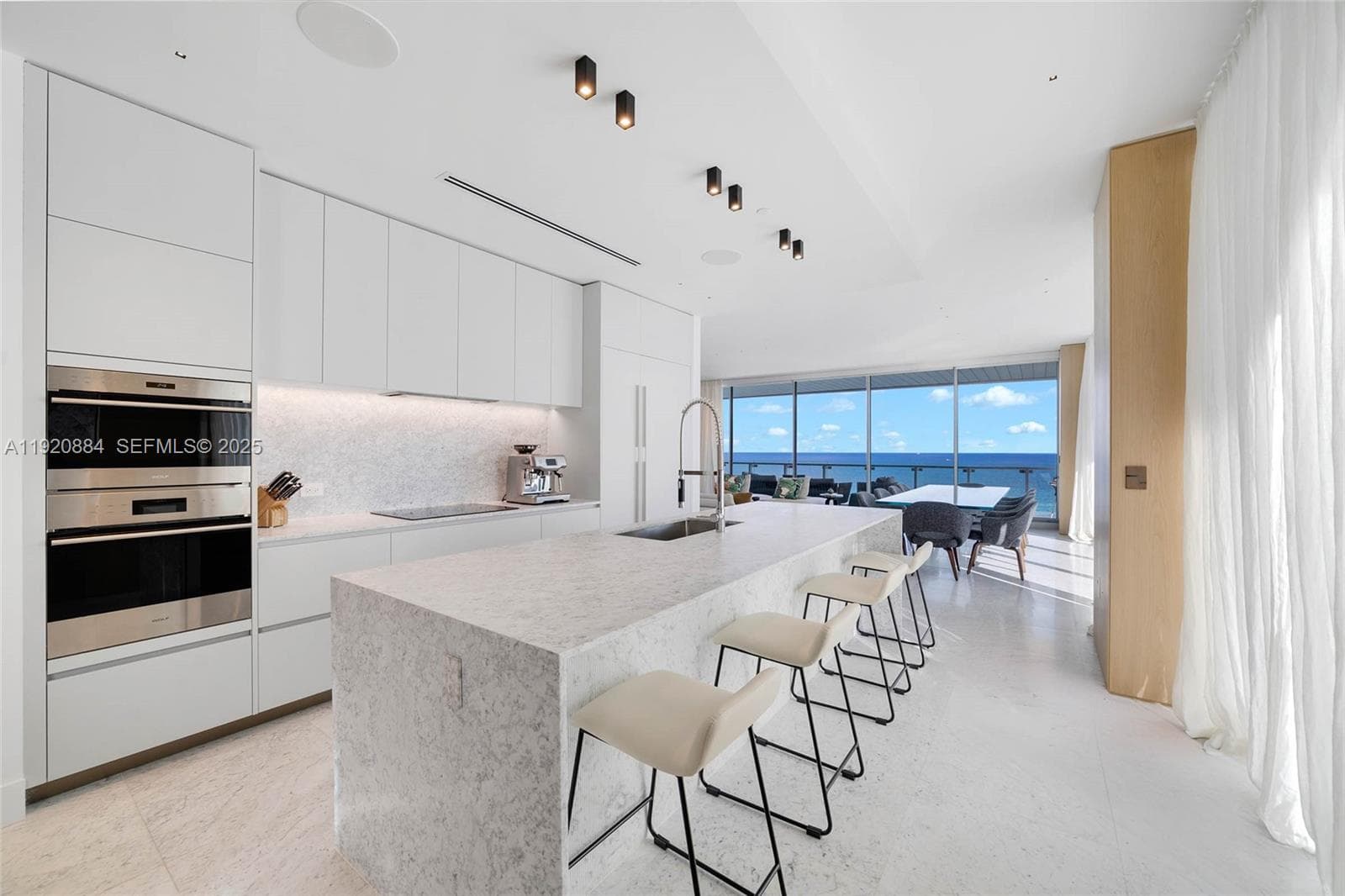 5775 Collins Ave 1501 photo 17