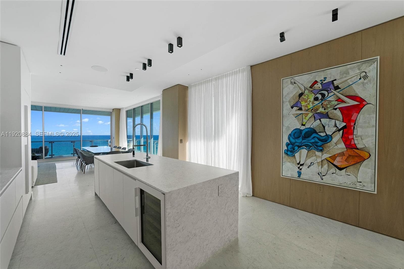5775 Collins Ave 1501 photo 19