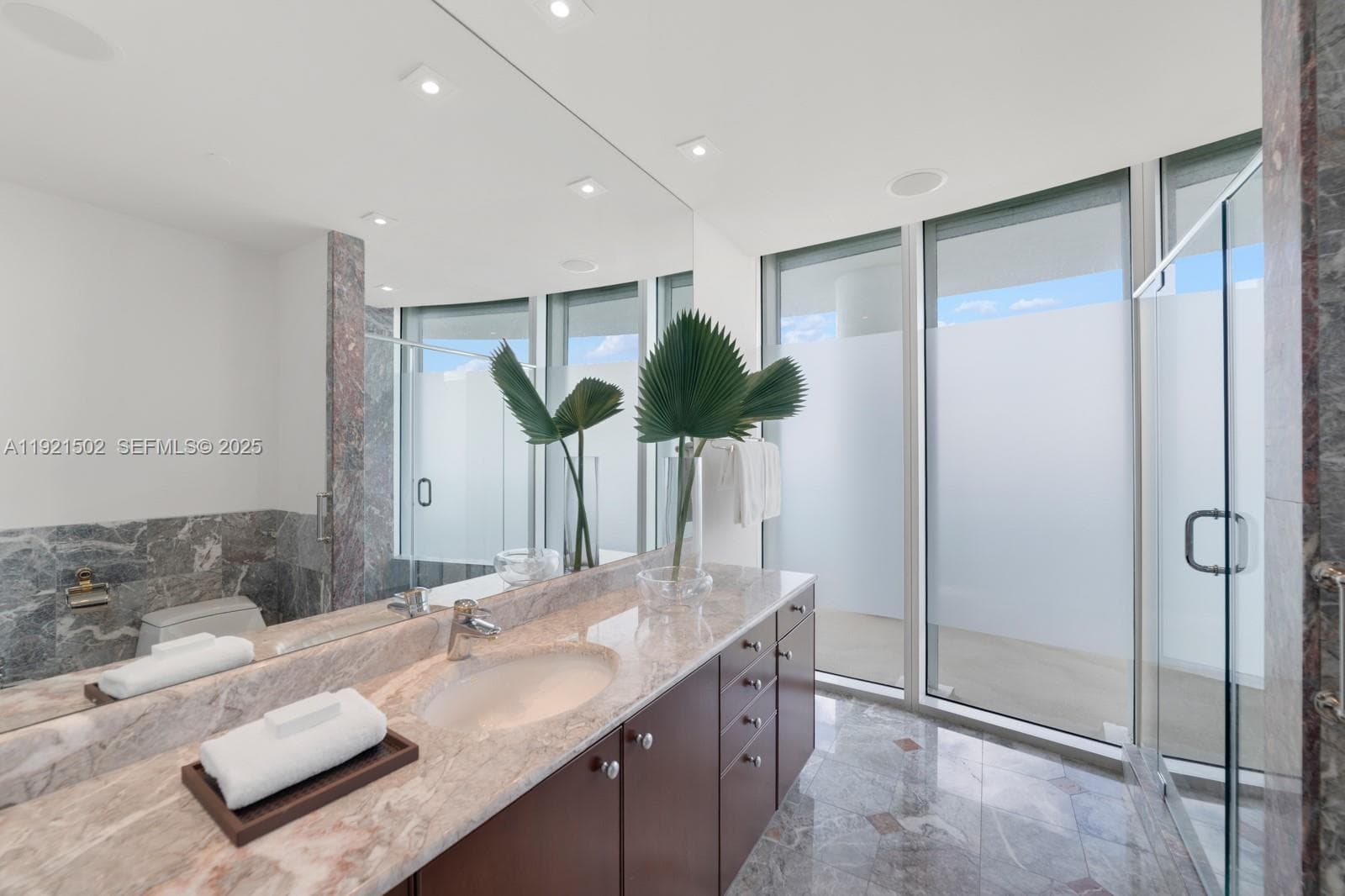 1643 Brickell Ave PH4902 photo 18