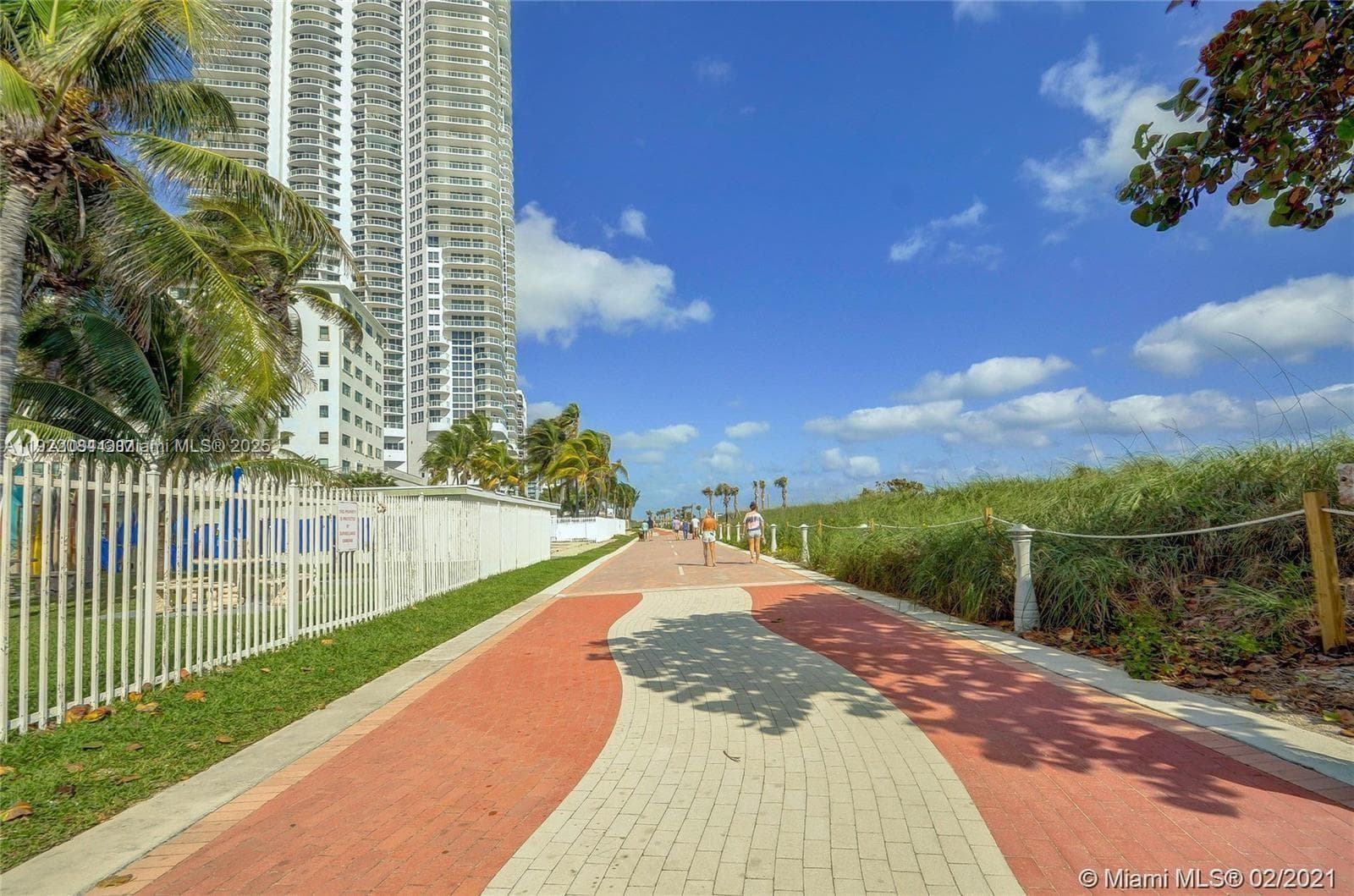 6301 Collins Ave 807 photo 12