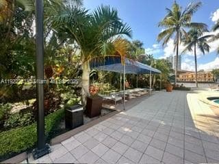 19390 Collins Ave 414 photo 18