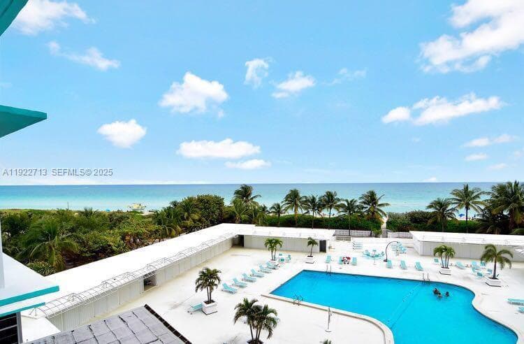 5255 Collins Ave 5D photo 13