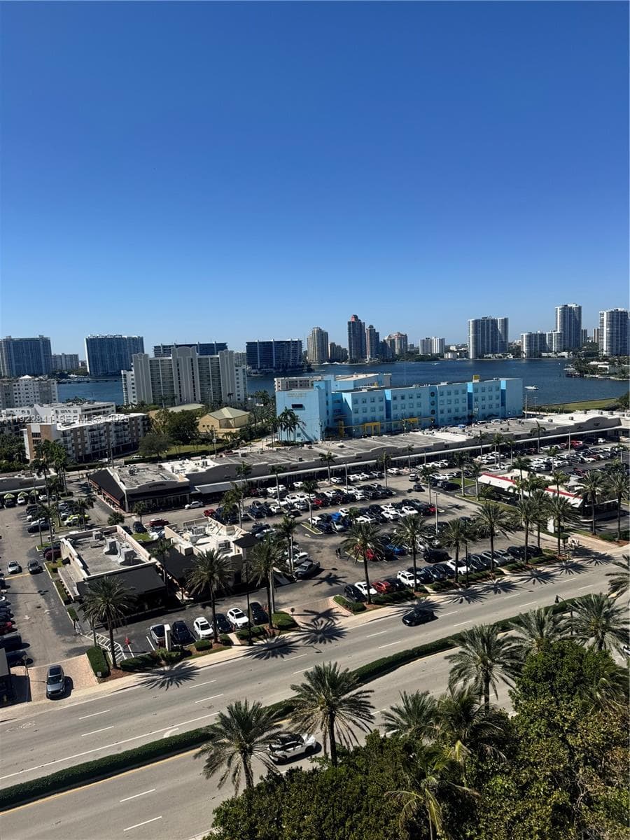18001 Collins Ave 717 photo 16