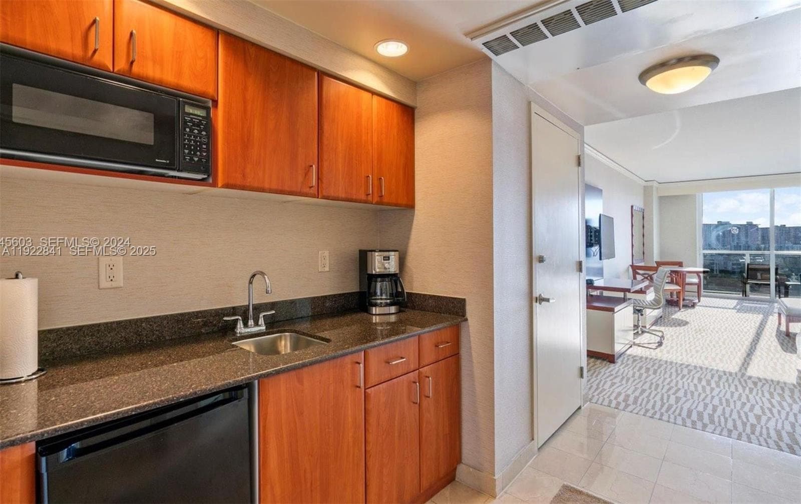 18001 Collins Ave 717 photo 11