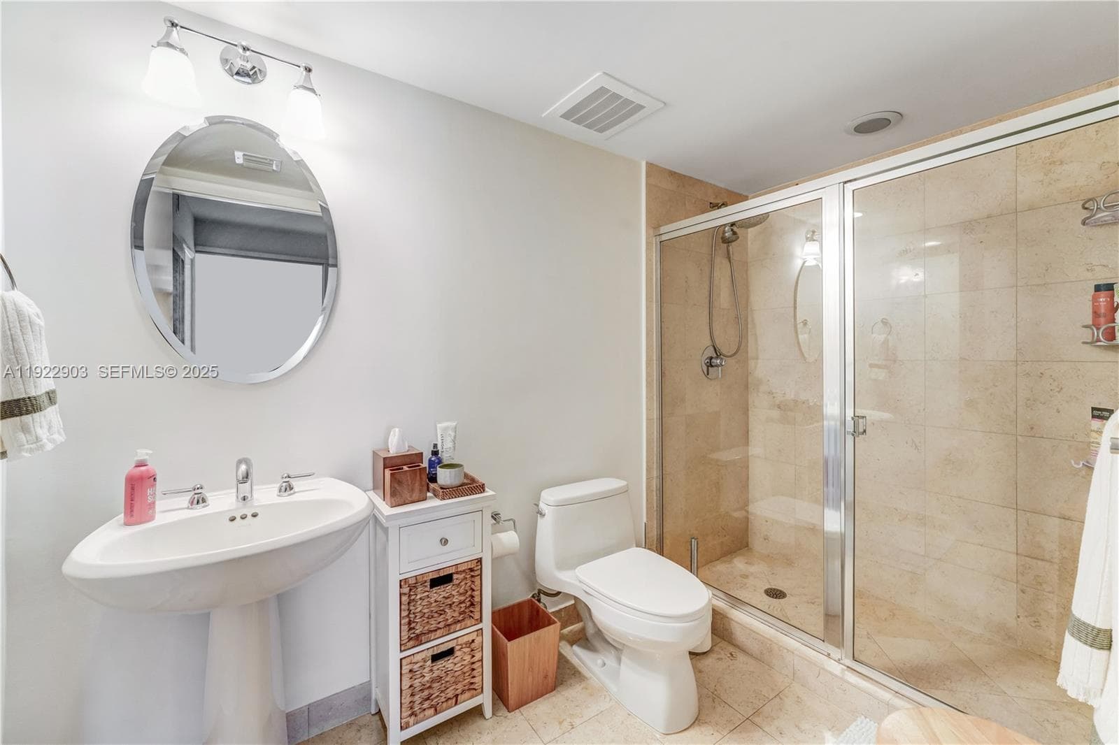 1830 Ocean Dr 3002 photo 21