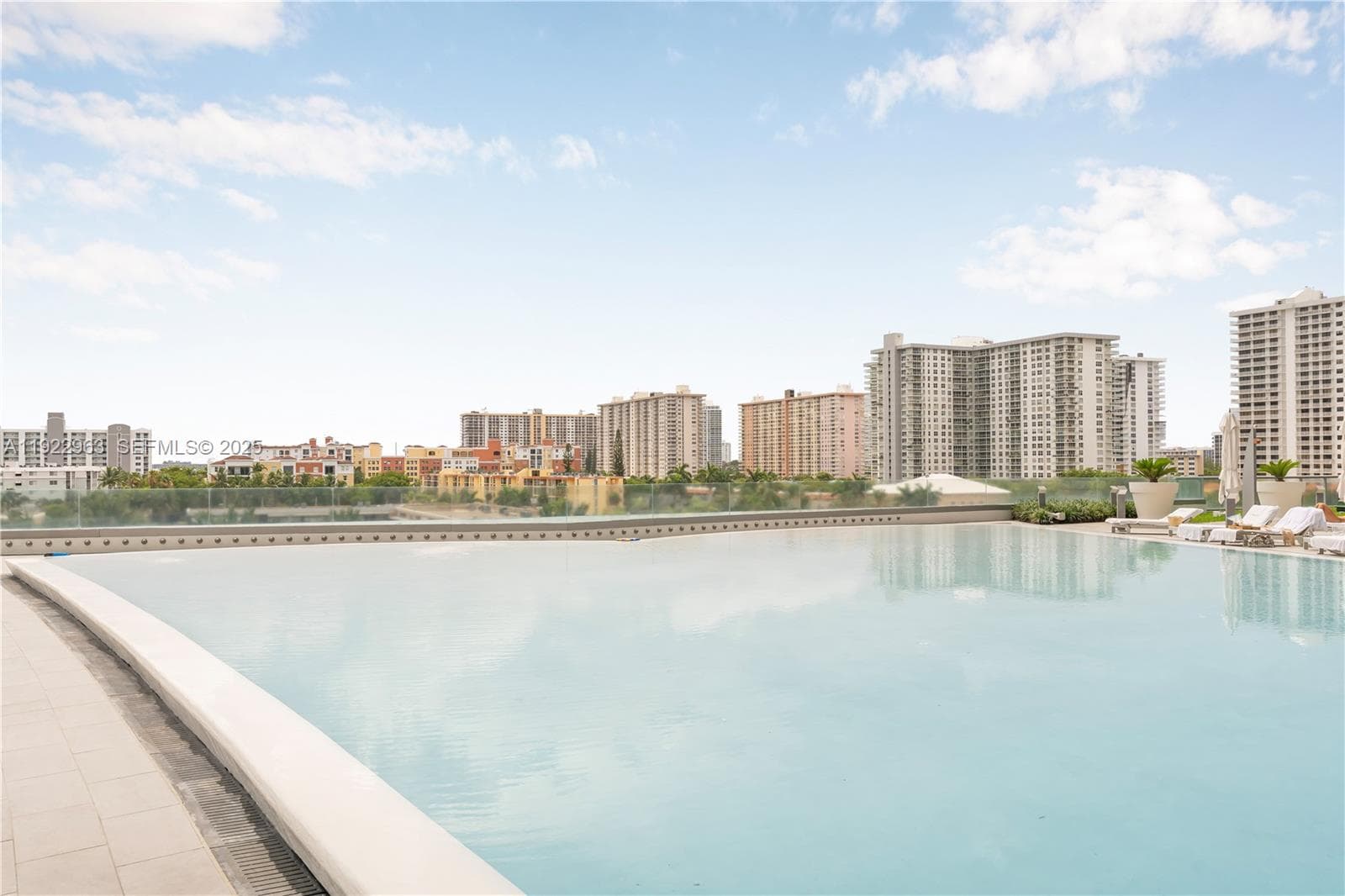 17121 Collins Ave 903 photo 25