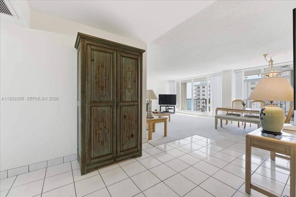 4280 Galt Ocean 12H photo 6