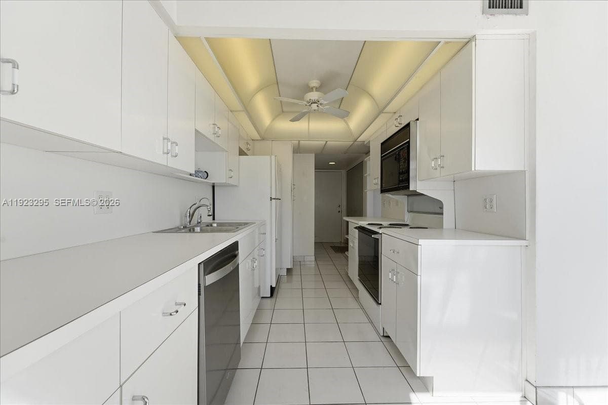 4280 Galt Ocean 12H photo 11