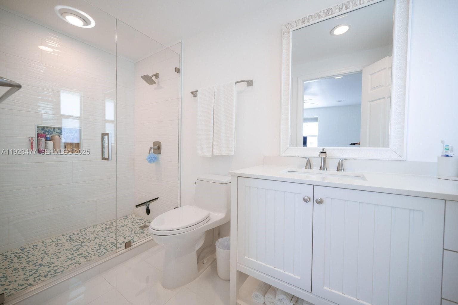 212 Buttonwood Ln photo 12