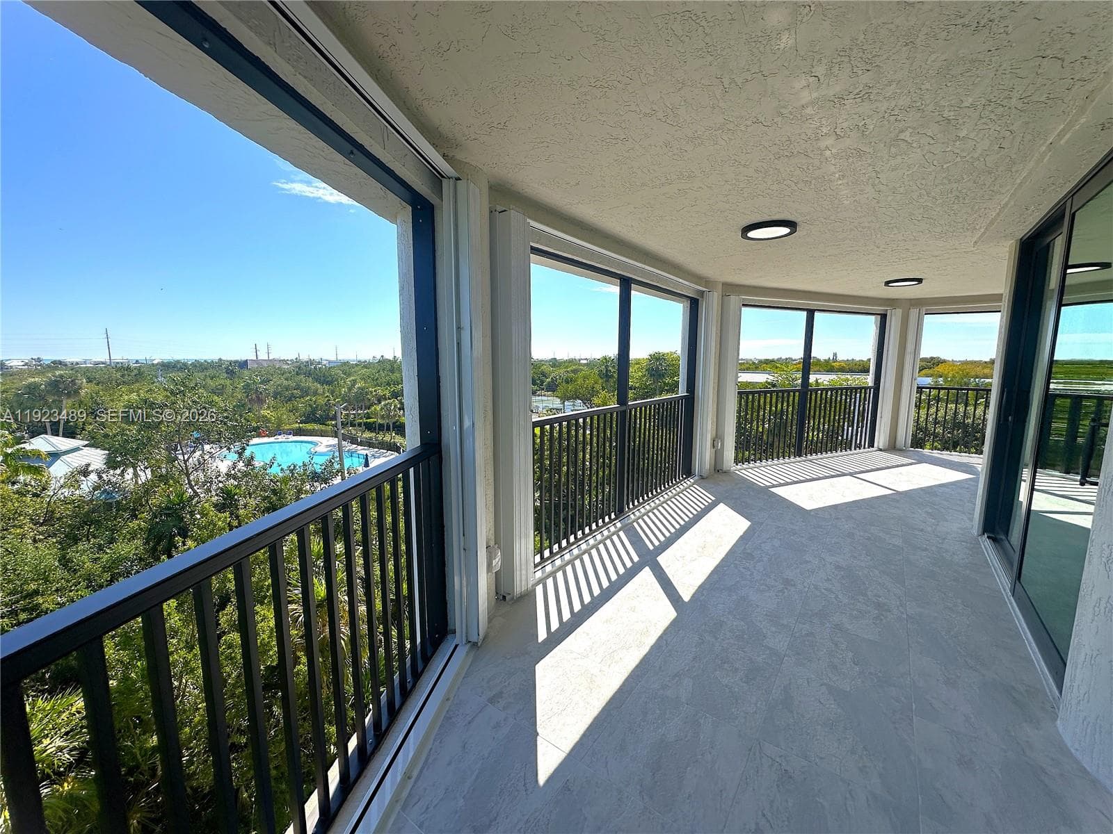 6403 Gulf Of Mexico Blvd 403 photo 9