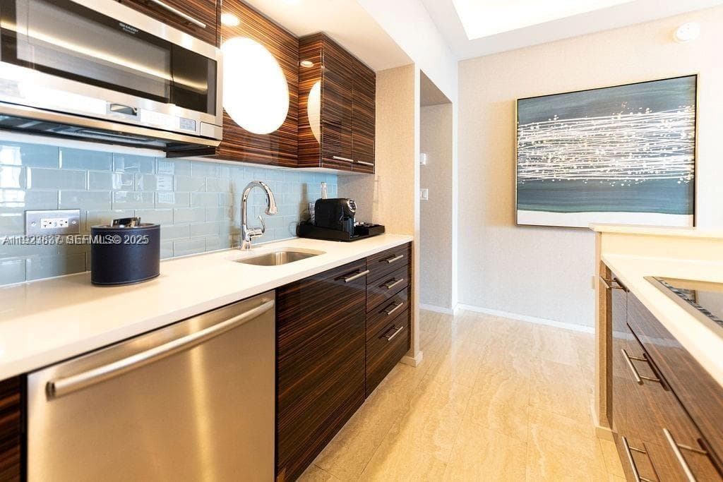 551 Fort Lauderdale Beach Blvd R204 photo 10