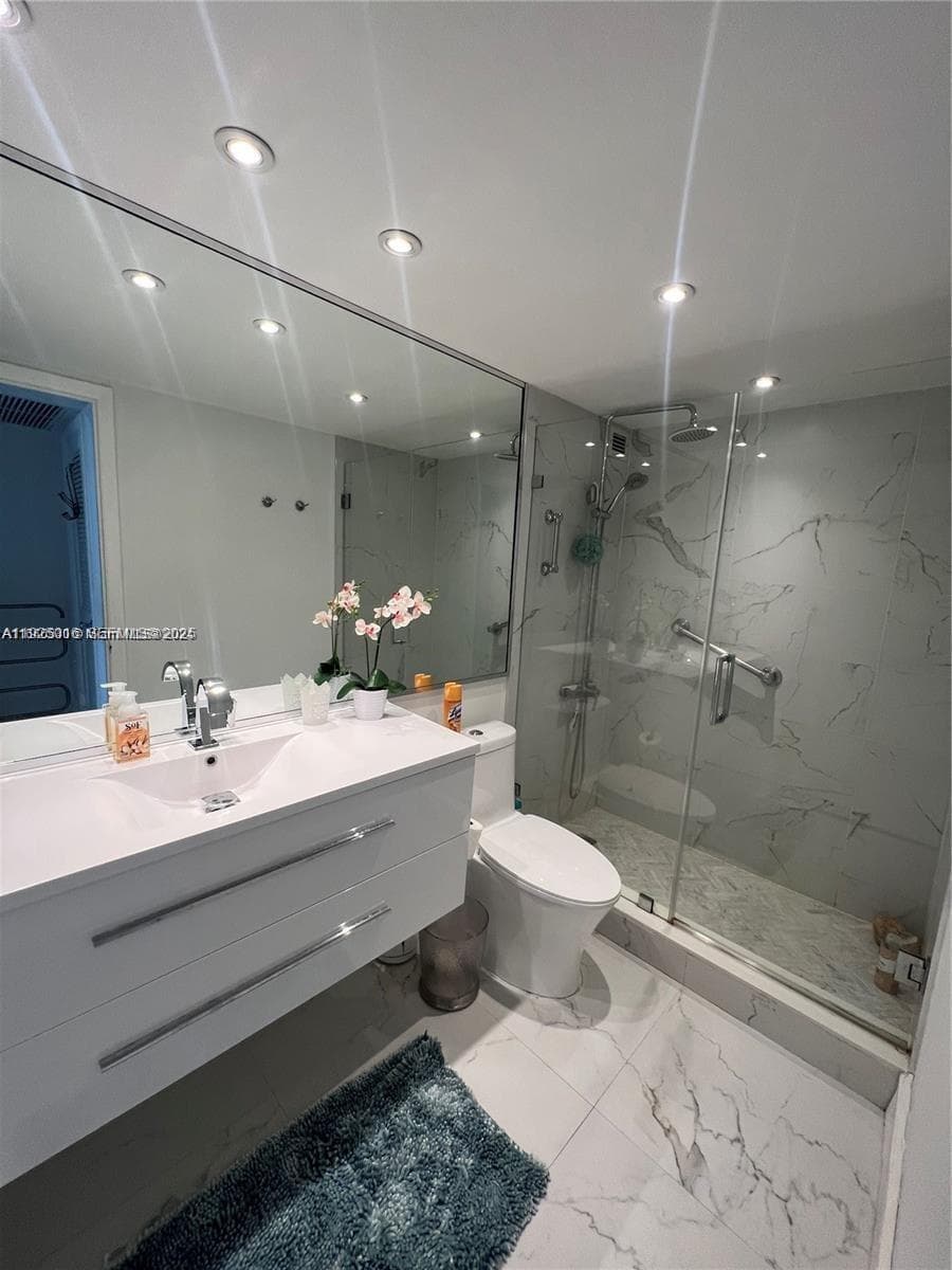 5555 Collins Ave 7T photo 13