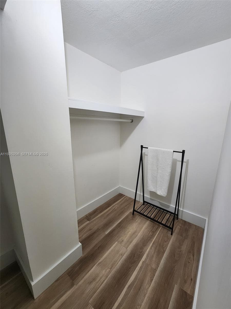 3180 S Ocean Dr 307 photo 9