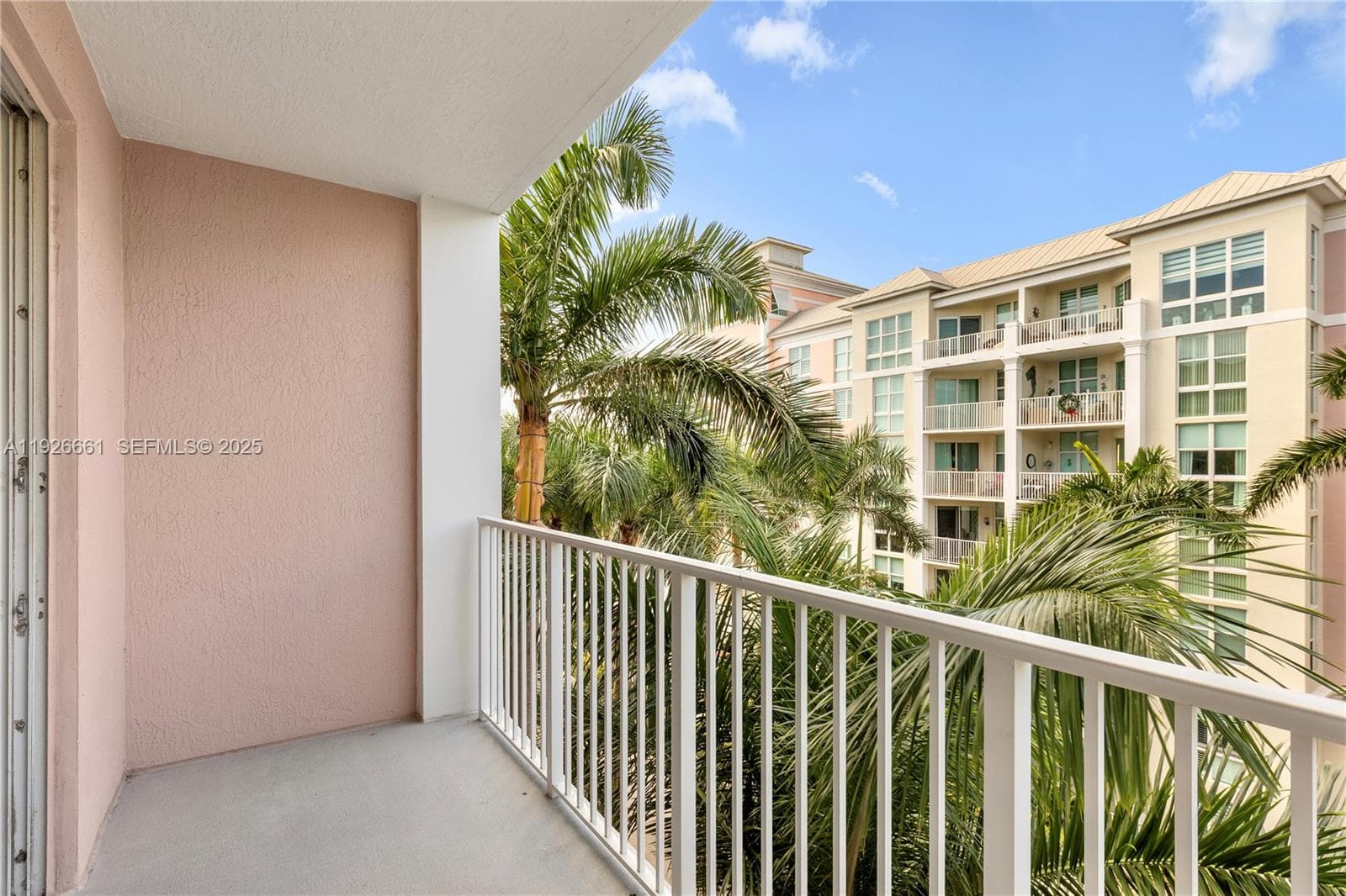 806 Windward Way 515 photo 10