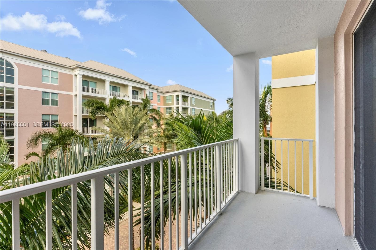 806 Windward Way 515 photo 11