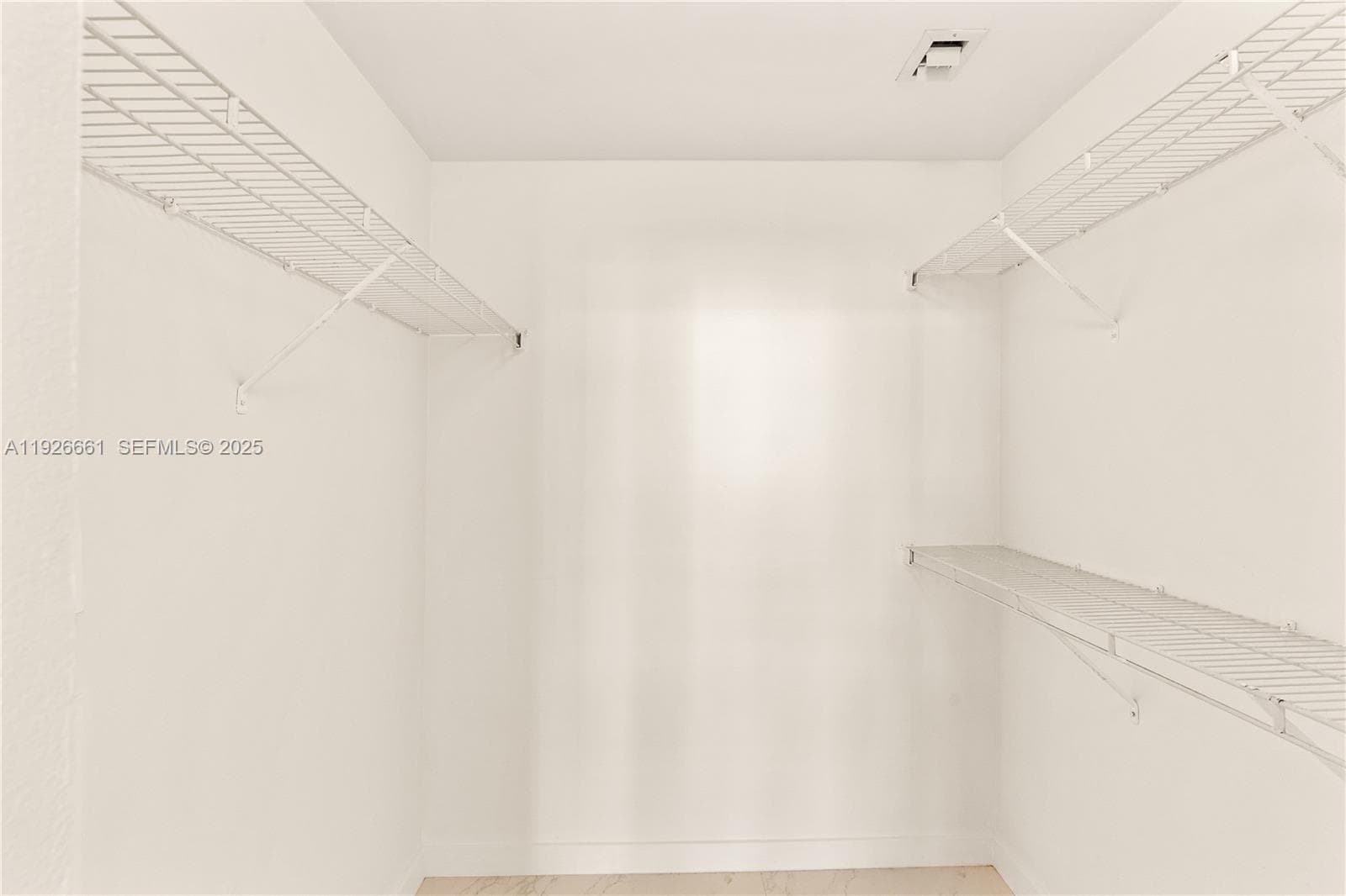 806 Windward Way 515 photo 8