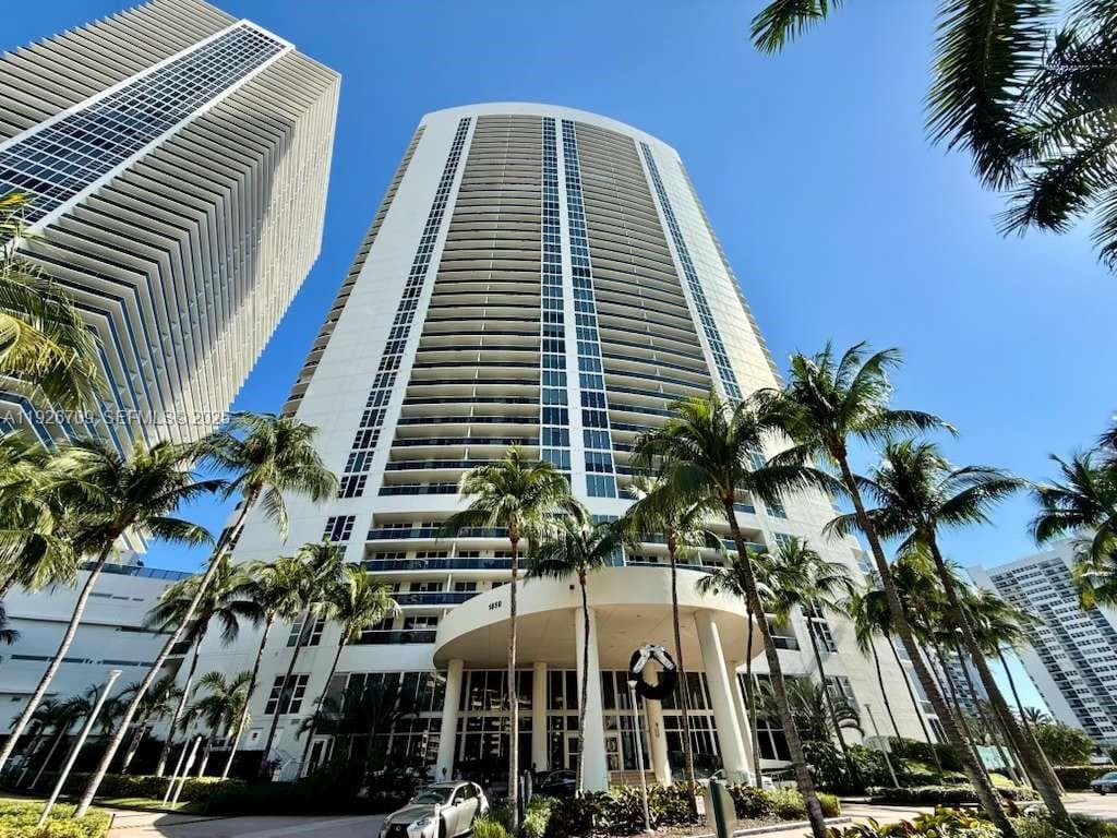 1850 S Ocean Dr 1405 photo 3