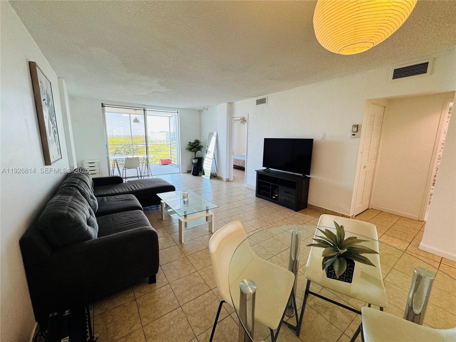 3660 NE 166th St 812 photo 2