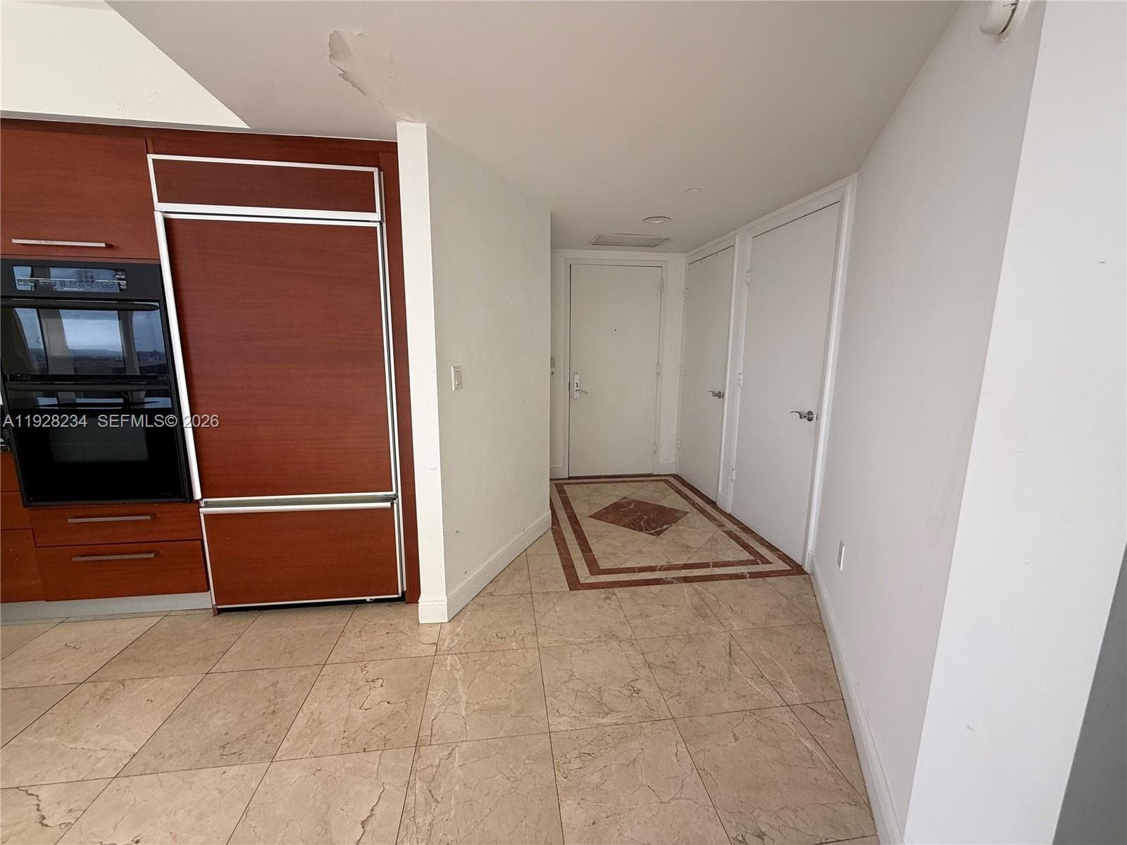 1830 Ocean Dr 3006 photo 10