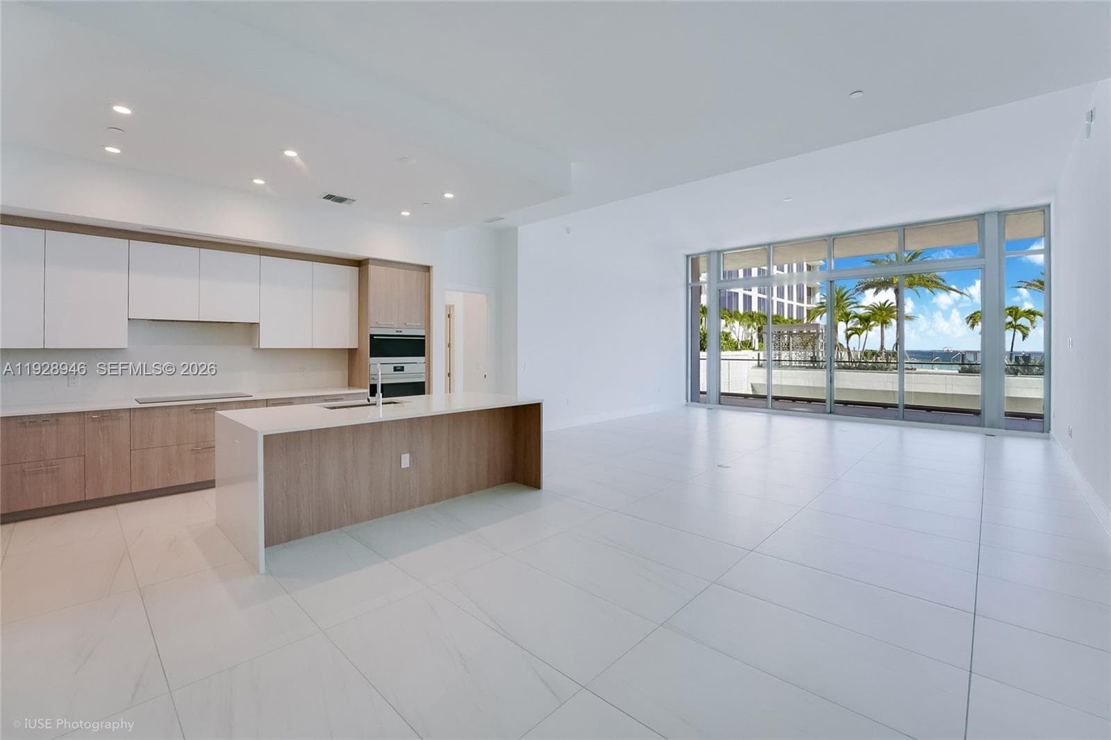 153 Seabreeze Blvd 0401-S photo 8