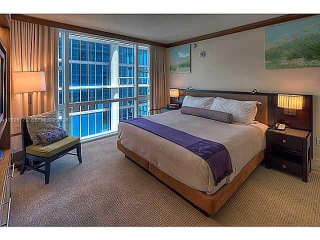 6801 Collins Ave 309 photo 11