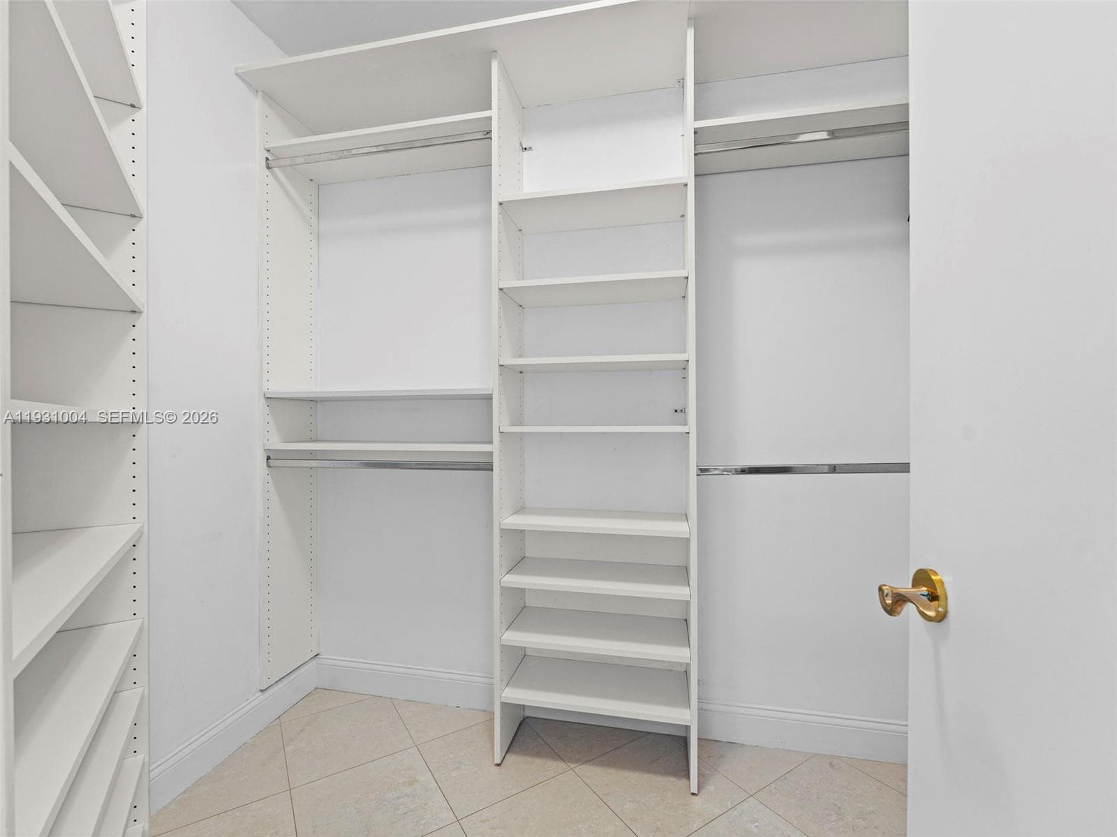 806 photo 15