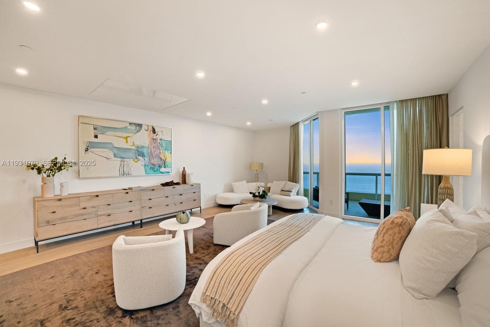 17875 Collins Ave PH5002 photo 9