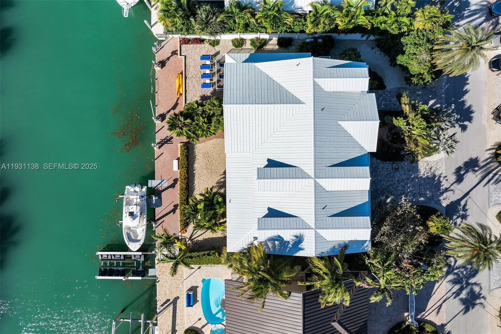 153 Stromboli Dr photo 6