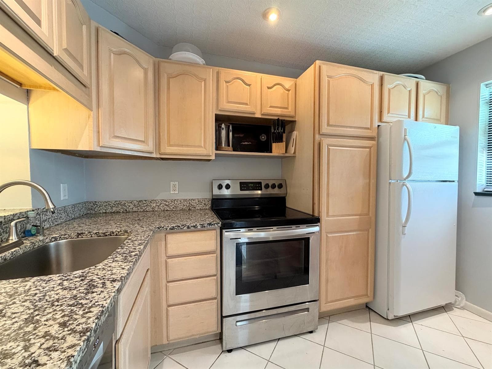 4235 N Highway A1a 14 photo 8