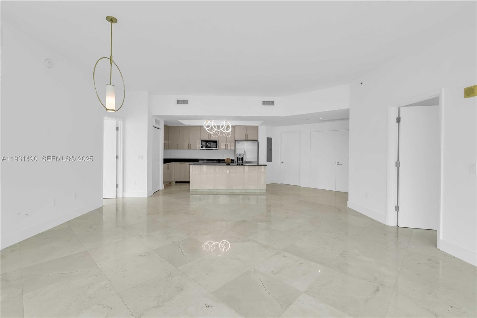 3131 NE 188th St 2-1005 photo 16