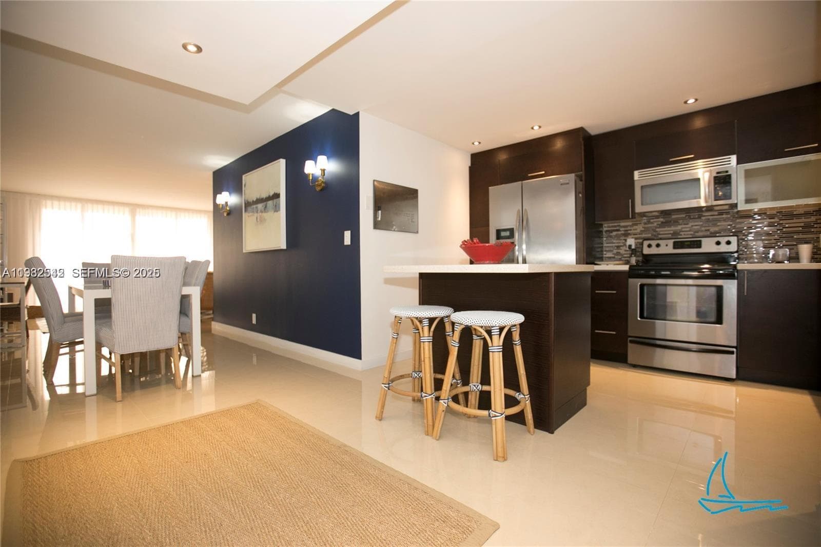 8877 Collins Ave 805 photo 5