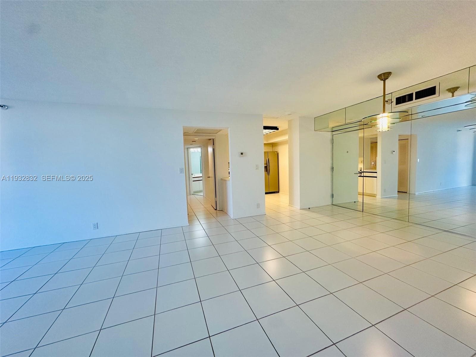 19101 NE 36th Ct 1409 photo 12