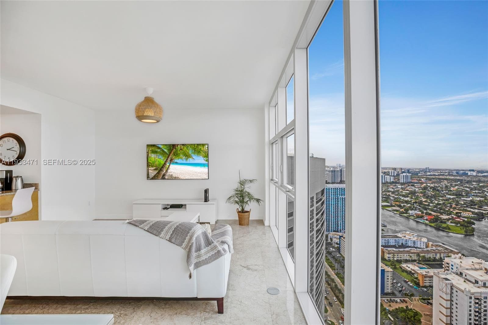 1830 S Ocean Dr 4707 photo 10