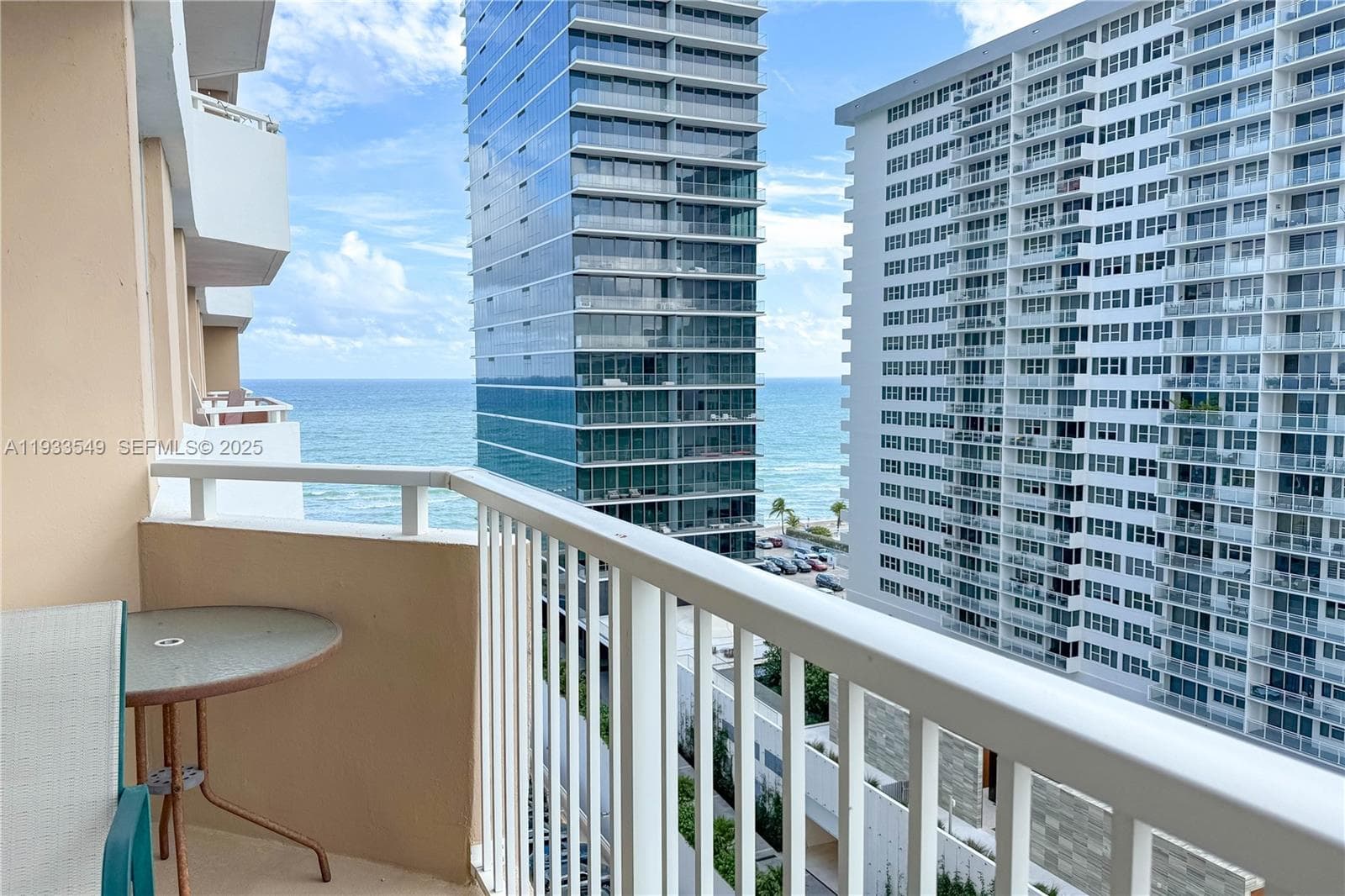 1980 S Ocean Dr 11N photo 2