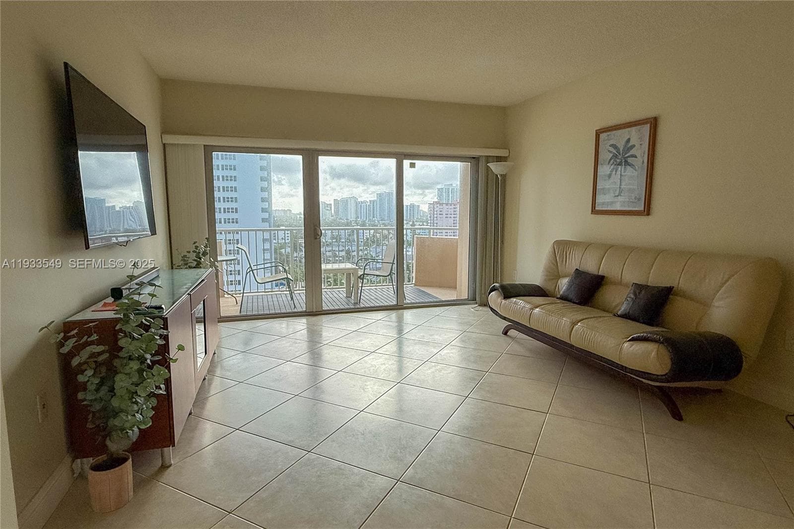 1980 S Ocean Dr 11N photo 6