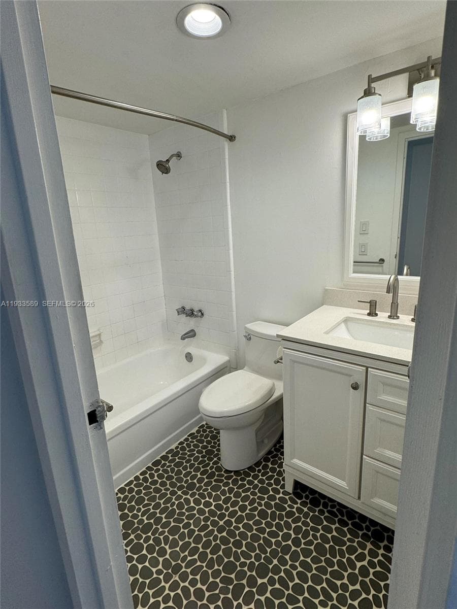 1600 15th St 607 photo 4