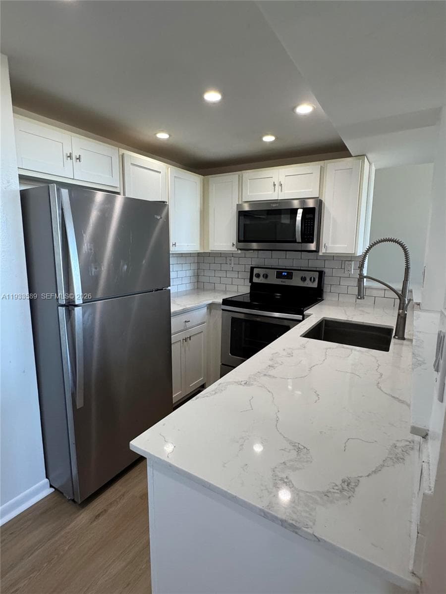 1600 15th St 607 photo 21