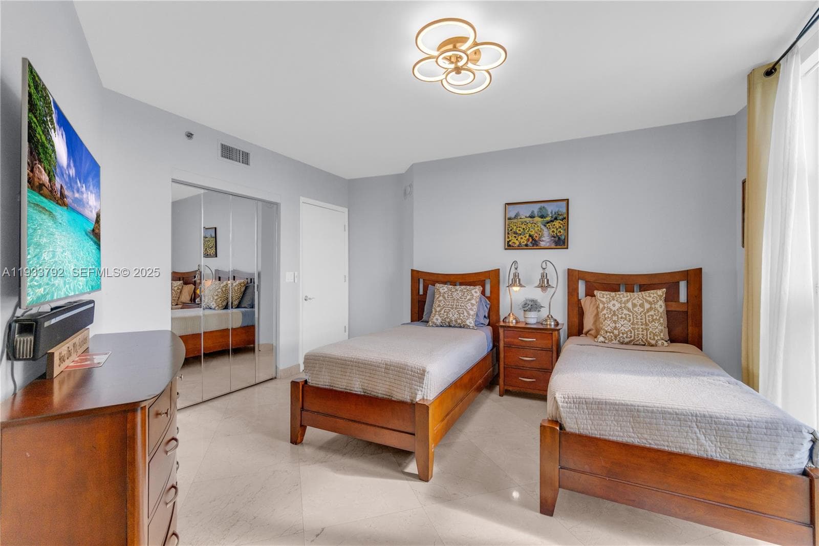 19111 Collins Ave 1607 photo 17