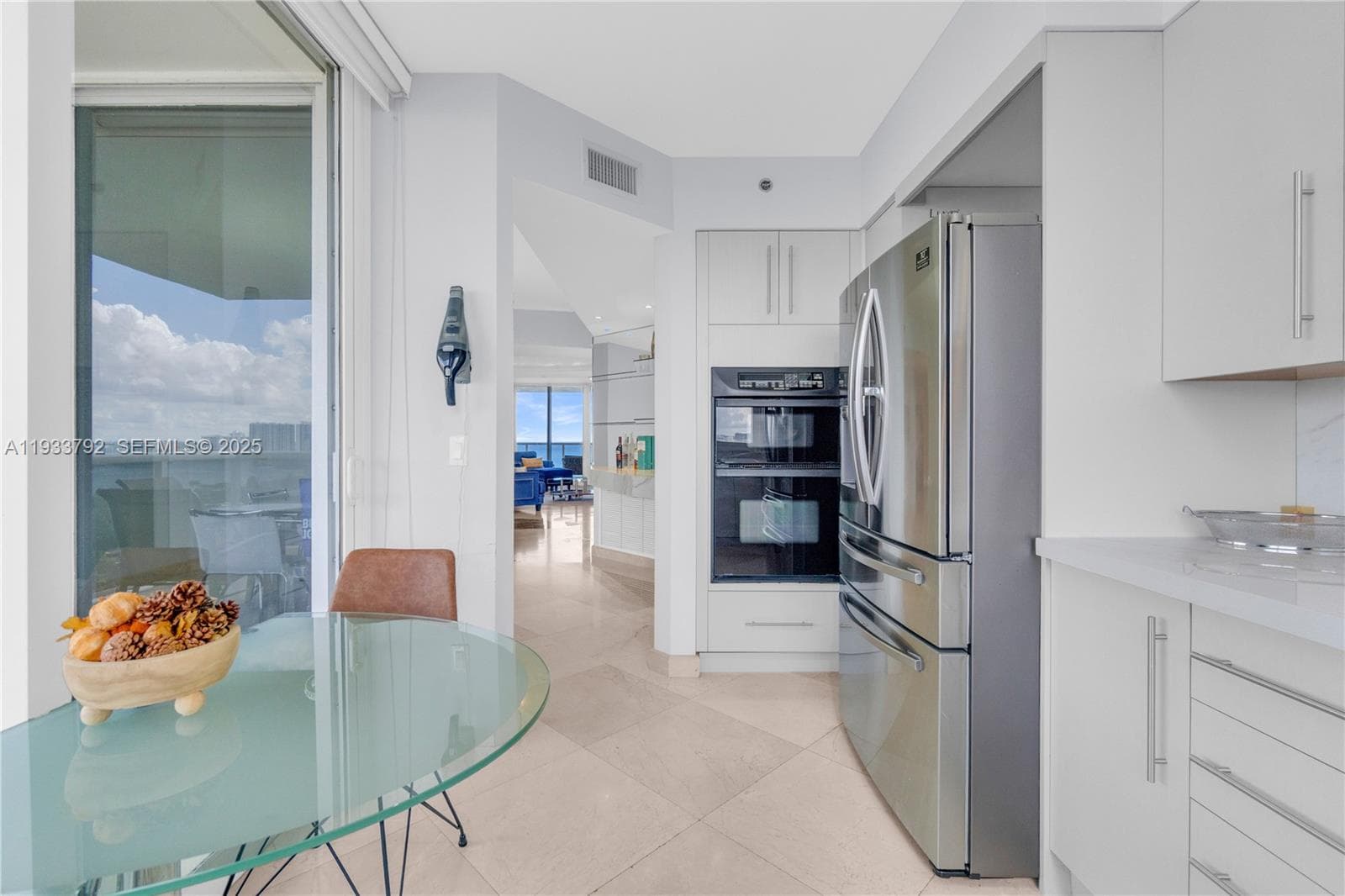 19111 Collins Ave 1607 photo 7