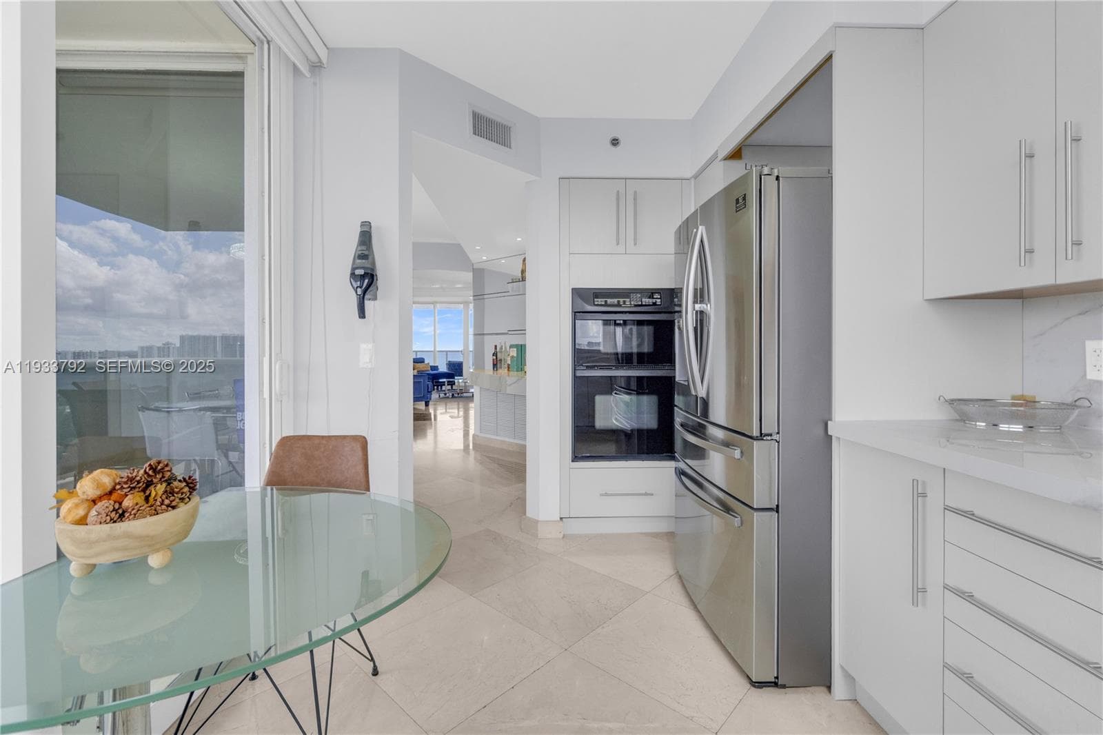 19111 Collins Ave 1607 photo 5