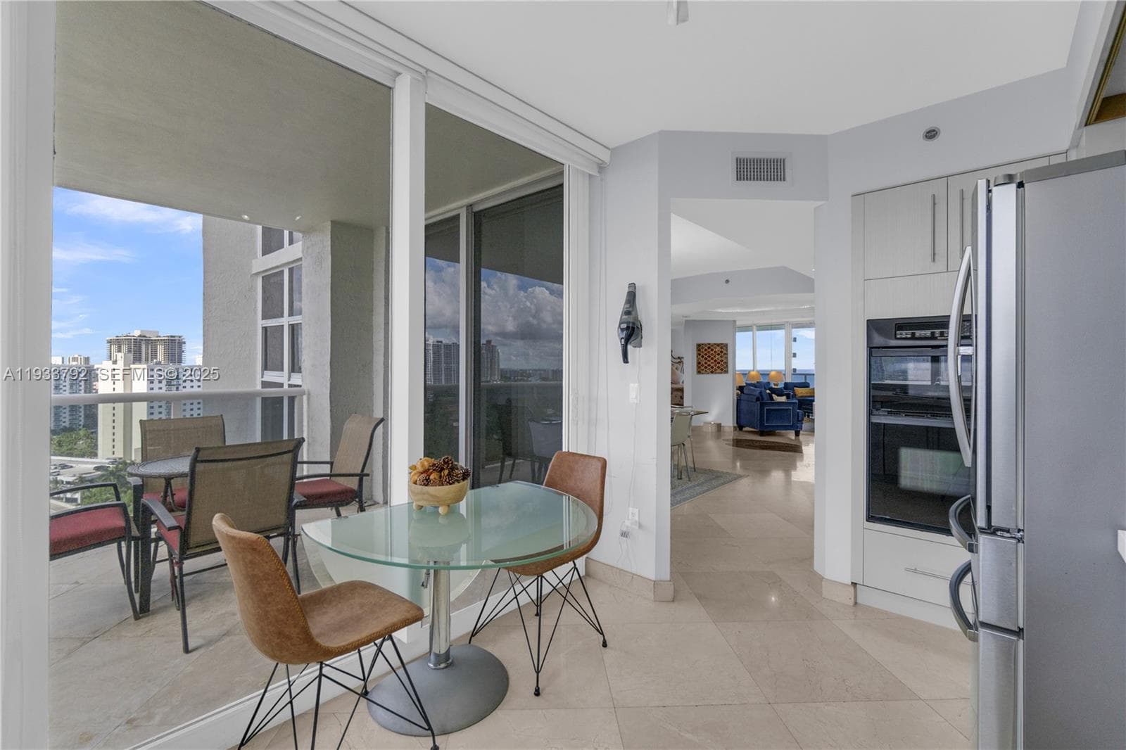 19111 Collins Ave 1607 photo 4