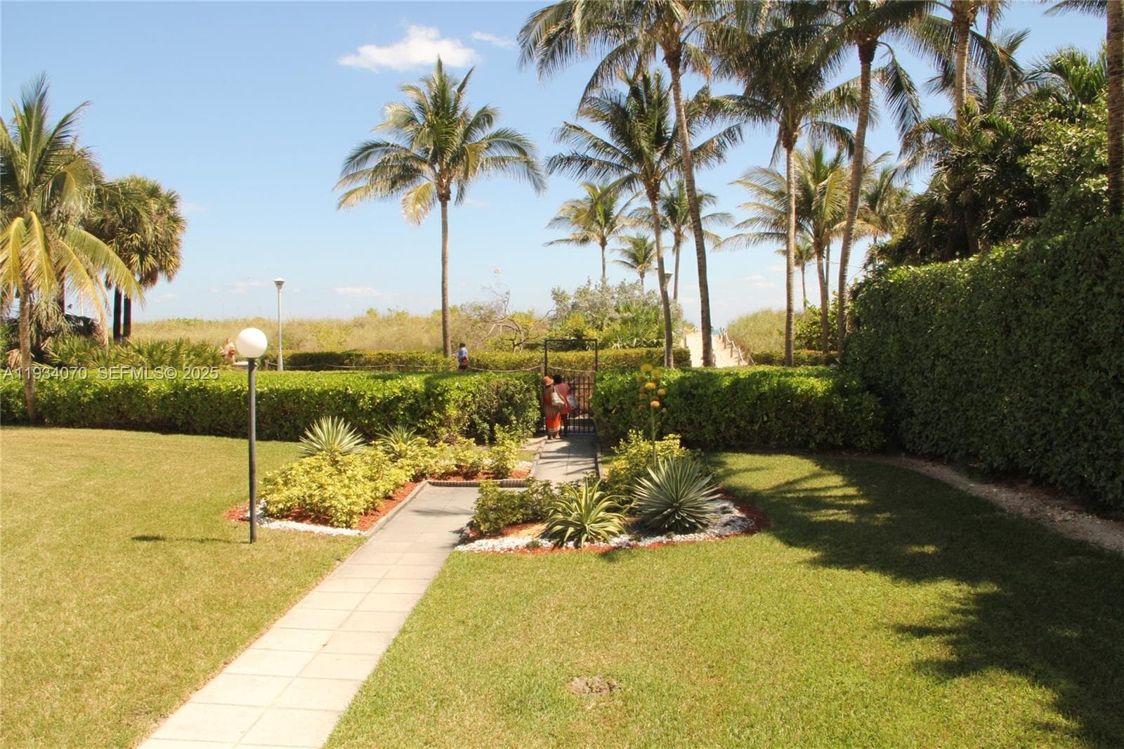 1623 Collins Ave 218 photo 24