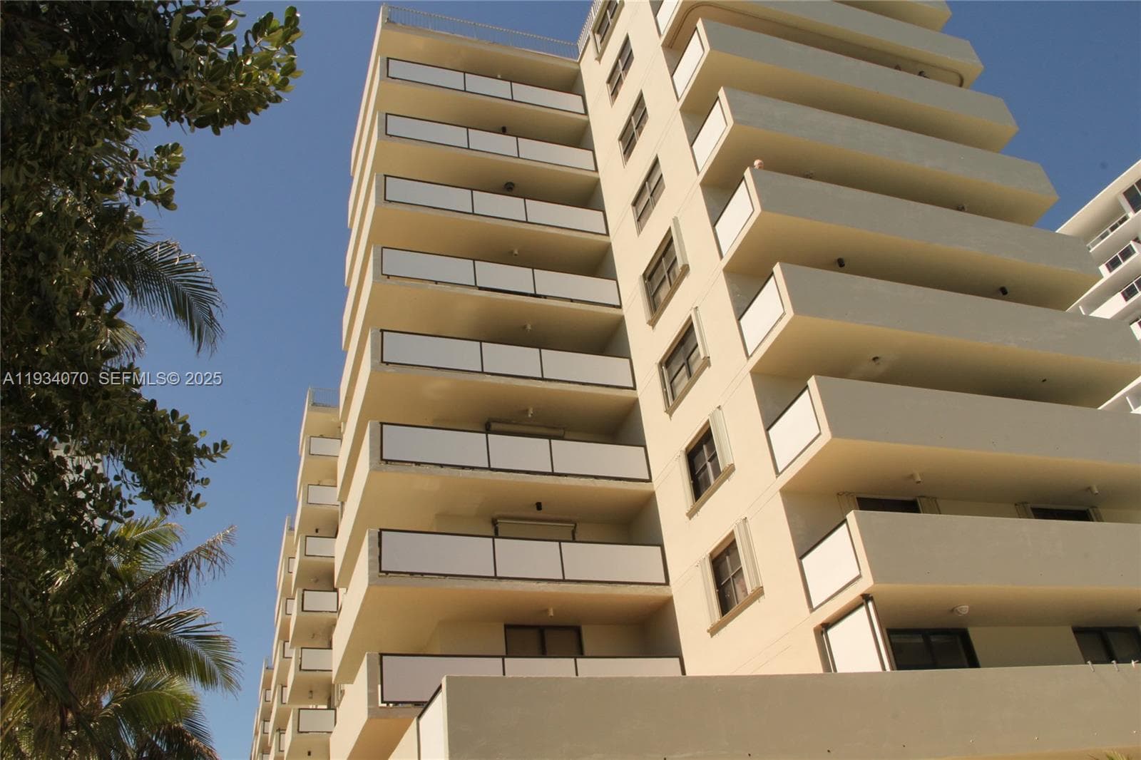 1623 Collins Ave 218 photo 25