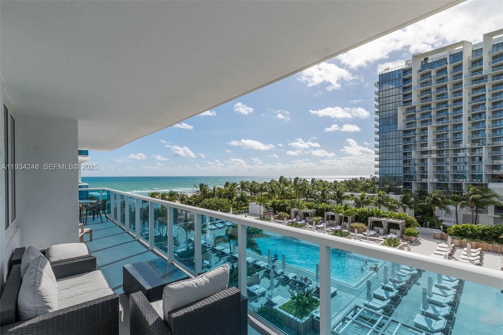 2301 Collins Ave 507 photo 10
