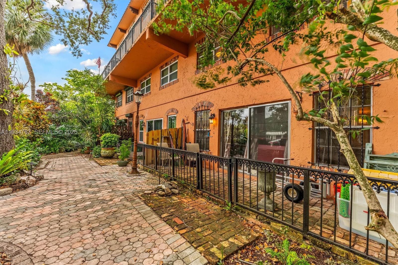 620 Tennis Club Dr 110 photo 6